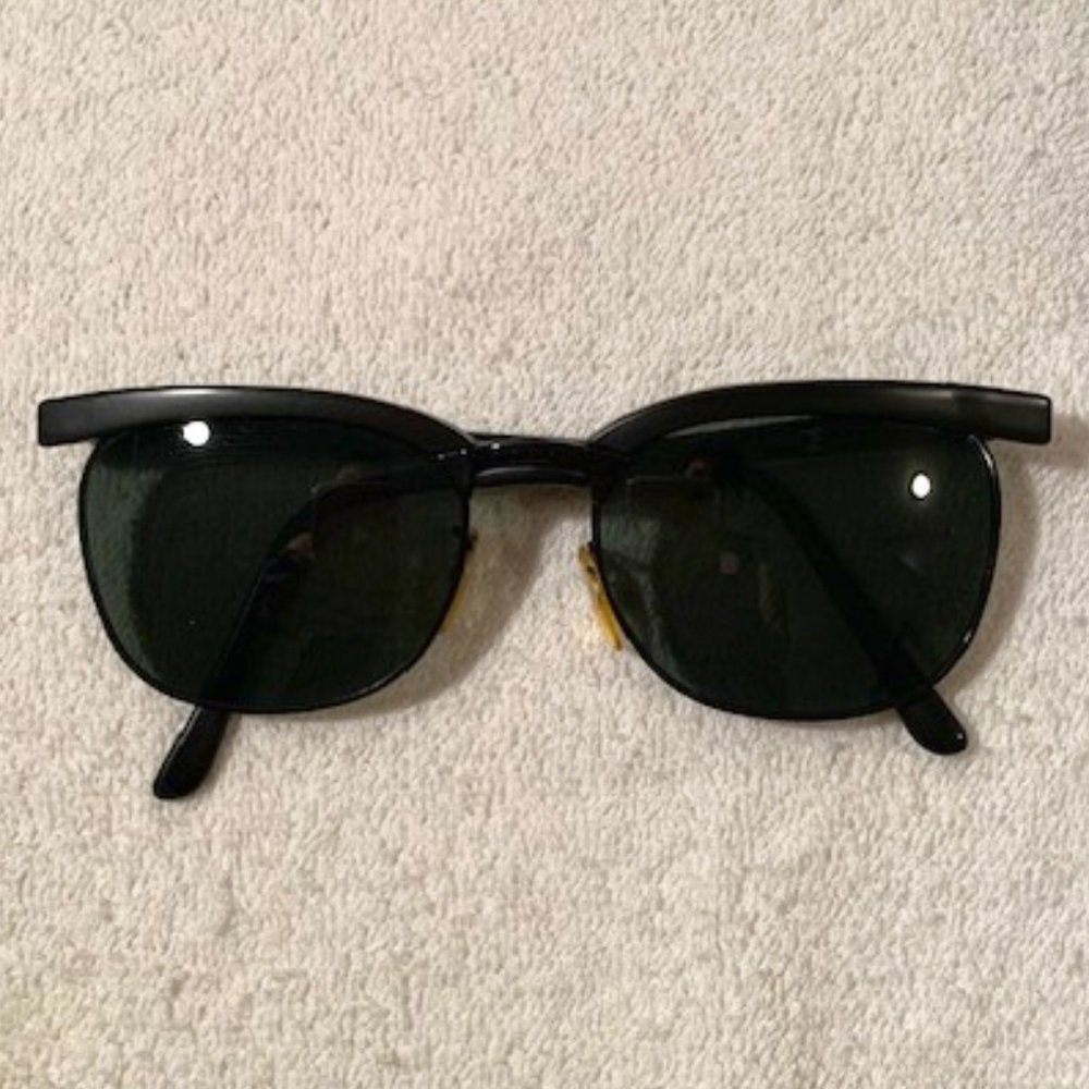 Vintage 80s women's sunglasses